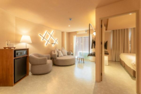 Mai Hotel
